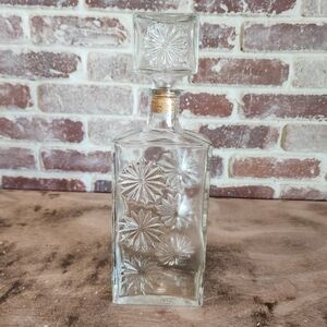 Vintage Star Burst w Stopper Prohibition Inspired Clear Glass Decanter Bottle